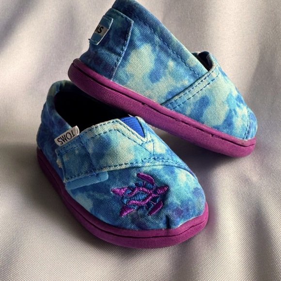 Toms Other - Toms Kids Slip On‎ Alpargata Flats Size T4 Tie Dye Blue Purple Oceana Turtle
